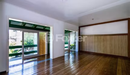 Casa com 3 quartos à venda na Rua Ilmo Alfredo Pletsch, 71, Jardim Mauá, Novo Hamburgo, 247 m2 por R$ 950.000