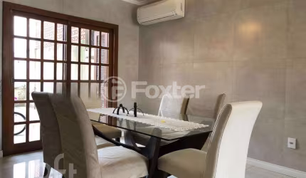 Casa com 4 quartos à venda na Rua Capistrano de Abreu, 771, Niterói, Canoas, 489 m2 por R$ 1.060.000