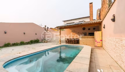 Casa com 3 quartos à venda na Rua Coração de Maria, 351, Centro, Esteio, 205 m2 por R$ 790.000