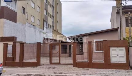 Casa com 6 quartos à venda na Rua Ceci Bastos, 35, Centro, Osório, 360 m2 por R$ 902.500