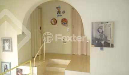 Casa com 4 quartos à venda na Rua Oscar Schneider, 458, Medianeira, Porto Alegre, 350 m2 por R$ 790.000