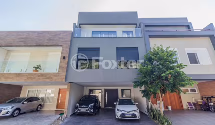 Casa em condomínio fechado com 3 quartos à venda na Avenida Willy Eugênio Fleck, 1495, Sarandi, Porto Alegre, 285 m2 por R$ 2.340.000