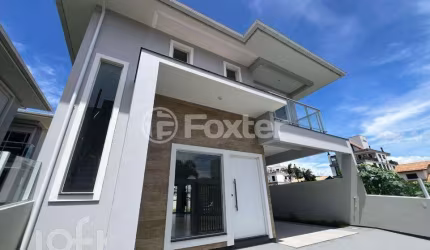 Casa com 3 quartos à venda na Rua Heloisa Rojo Machado, 42, Campeche, Florianópolis, 190 m2 por R$ 2.100.000