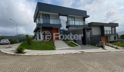 Casa com 3 quartos à venda na Rua Rodrigo Rampinelli Jeremias, 200, Itacorubi, Florianópolis, 220 m2 por R$ 2.200.000