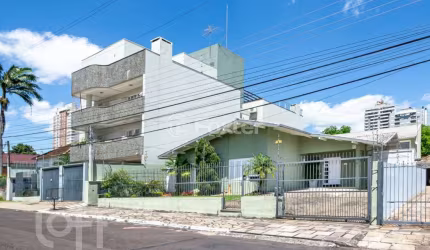 Casa com 3 quartos à venda na Rua Santa Maria, 217, Ideal, Novo Hamburgo, 447 m2 por R$ 1.059.000