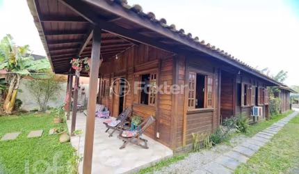 Casa com 4 quartos à venda na Rua Jardim dos Eucaliptos, 239, Campeche, Florianópolis, 203 m2 por R$ 1.350.000