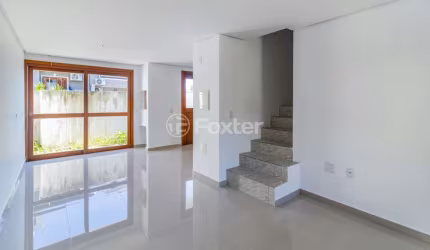 Casa com 3 quartos à venda na Rua Manoel Fernandes, 70, Guarujá, Porto Alegre, 180 m2 por R$ 520.000