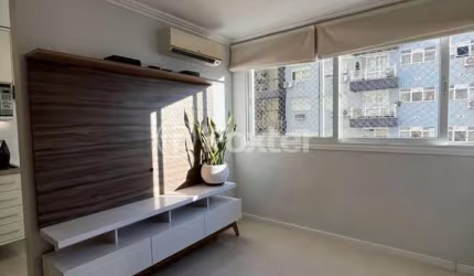Apartamento com 2 quartos à venda na Rua Roque Calage, 850, Passo da Areia, Porto Alegre, 60 m2 por R$ 570.000
