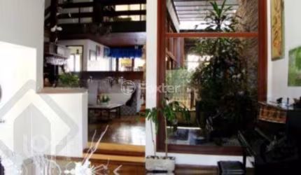 Casa com 5 quartos à venda na Rua Upamaroti, 794, Cristal, Porto Alegre, 519 m2 por R$ 2.968.000