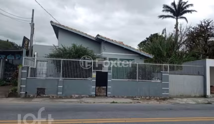 Casa à venda na Rua Doutor Homero de Miranda Gomes, 3300, Centro, São José, 94 m2 por R$ 1.060.000