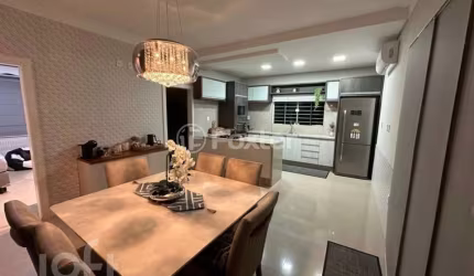 Casa com 3 quartos à venda na Rua Érica Nicoleit Weiss, 307, Aririu, Palhoça, 210 m2 por R$ 900.000