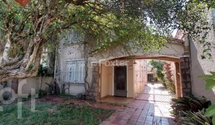 Casa com 3 quartos à venda na Rua Antenor Lemos, 135, Menino Deus, Porto Alegre, 250 m2 por R$ 890.000