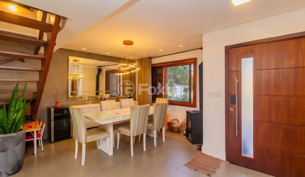 Casa em condomínio fechado com 3 quartos à venda na Rua Professor Antônio José Remião, 15, Espírito Santo, Porto Alegre, 212 m2 por R$ 1.300.000
