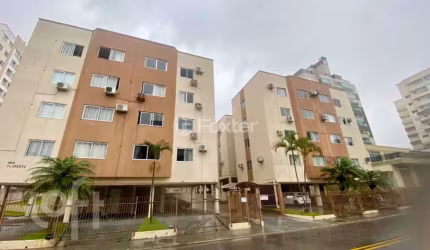 Apartamento com 2 quartos à venda na Rua Caetana Alves Leite, 13, Nossa Senhora do Rosário, São José, 62 m2 por R$ 394.000