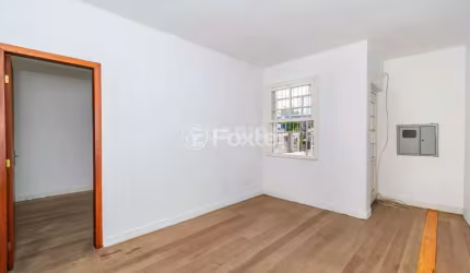 Casa com 2 quartos à venda na Avenida Doutor Carlos Barbosa, 1328, Medianeira, Porto Alegre, 63 m2 por R$ 380.000