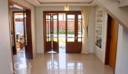 Casa com 3 quartos à venda na Rua Heitor Villa-Lobos, 306, Canudos, Novo Hamburgo, 177 m2 por R$ 950.000
