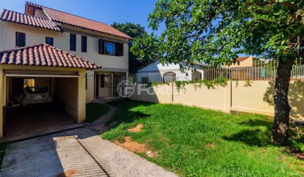 Casa com 4 quartos à venda na Rua Doze de Outubro, 502, Partenon, Porto Alegre, 280 m2 por R$ 450.000