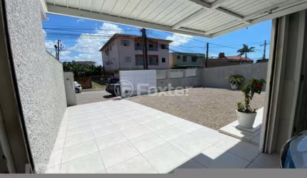 Casa com 3 quartos à venda na Rua Doralice Ramos Pinho, 1403, Jardim Cidade de Florianópolis, São José, 95 m2 por R$ 1.300.000