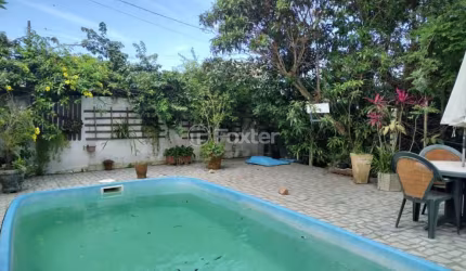 Casa com 2 quartos à venda na Rua Salvador, 277, Praia de Fora, Palhoça, 126 m2 por R$ 780.000