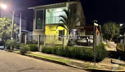 Casa com 3 quartos à venda na Rua Ernesto Che Guevara, 115, Vila Bom Princípio, Cachoeirinha, 195 m2 por R$ 990.000