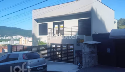 Casa com 3 quartos à venda na Rua Laércio Costa, 223, Trindade, Florianópolis, 184 m2 por R$ 2.200.000
