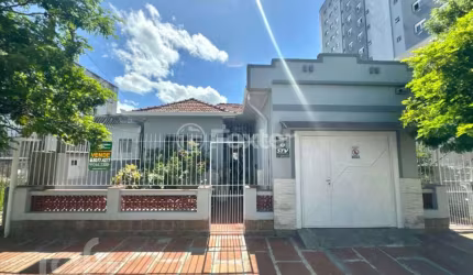 Casa com 3 quartos à venda na Rua Germânia, 137, Centro, Canoas, 132 m2 por R$ 800.000