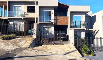 Sobrado com 2 quartos  à venda, 47.50 m2 por R$280000.00  - Boa Vista - Ponta Grossa/PR