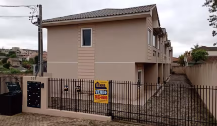 Sobrado com 3 quartos  à venda, 77.75 m2 por R$350000.00  - Jardim Carvalho - Ponta Grossa/PR