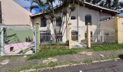 Casa Comercial com 7 quartos  para alugar, 430.00 m2 por R$5500.00  - Orfas - Ponta Grossa/PR