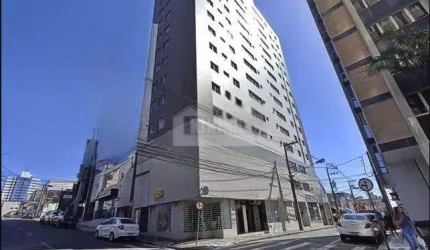 Apartamento com 3 quartos  à venda, 190.00 m2 por R$450000.00  - Centro - Ponta Grossa/PR