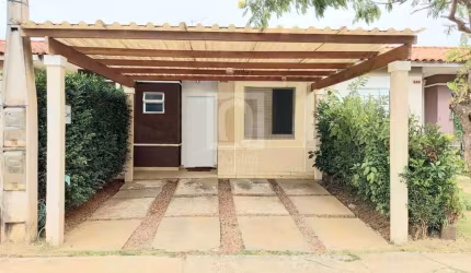 Casa térrea á venda no condomínio Moradas de Itapetininga.
