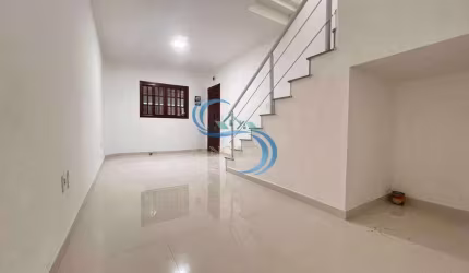 Sobrado com 2 quartos, Maracanã, Praia Grande - R$ 440 mil, Cod: 6559