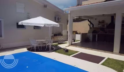Casa de Rua reformada e conservada à Venda na Vila Nogueira, região da CPFL em Campinas