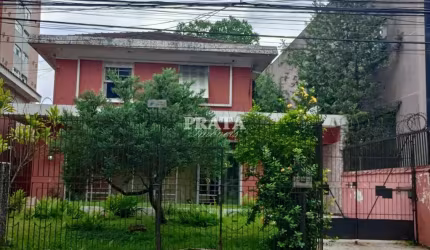 BOQUEIRÃO SANTOS SOBRADO 3 DORMITÓRIOS 5 VAGAS GARAGEM EDÍCULA