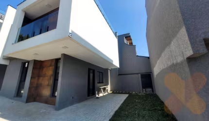 Sobrado com 3 dormitórios à venda - Uberaba - Curitiba/PR