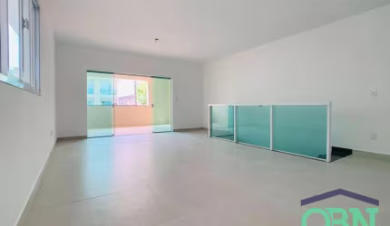 !!OPORTUNIDADE!! LINDO SOBRADO PADRÃO NOVO com 180m² ÚTEIS - 03 DORM. sendo 01 SUÍTE - 02 VAGAS - ESPAÇO GOURMET por R$ 1.019M - CAMPO GRANDE