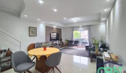 Casa com 4 dormitórios à venda, 211 m² por R$ 975.000,00 - Vila São Jorge - São Vicente/SP