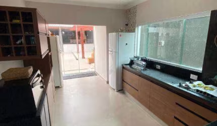 Sobrado com 6 dormitórios à venda, 232 m² por R$ 1.299.000,00 - Jardim das Palmeiras - Itanhaém/SP