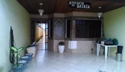 Casa para Venda em Itanhaém, Corumbá, 2 dormitórios, 1 suíte, 1 banheiro, 1 vaga