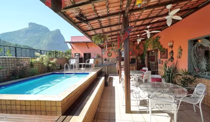 Cobertura à venda no Jardim Oceânico. 3 Suítes.