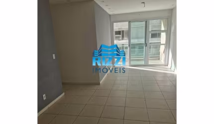 Excelente apartamento com 02 quartos (01 suíte) na Freguesia