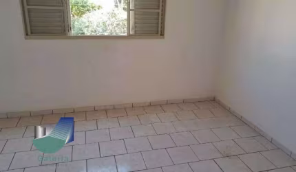 Casa Residencial com 1 quarto para alugar, 50m² - Jardim Mosteiro