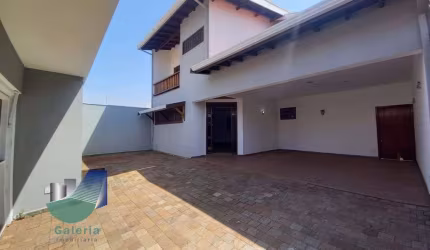 Casa com 4 suítes para aluga, 367m² - Alto da Boa Vista