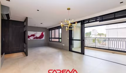 Apartamento com 3 suítes e 3 vagas à venda no Alto da Glória