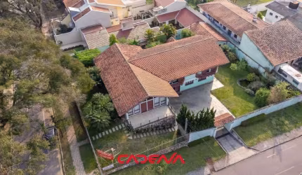 Casa com 5 quartos e 7 vagas à venda no Mercês