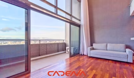 Apartamento duplex de 1 quarto e 2 vagas à venda no Centro de Curitiba