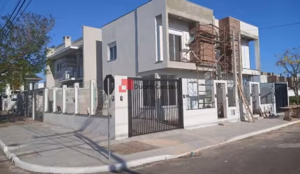 Casa com 2 quartos à venda no Mont Serrat, Canoas , 80 m2 por R$ 599.000