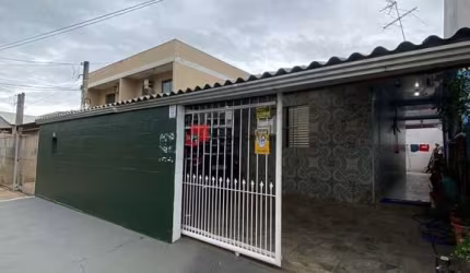 Casa mobiliada no Centro de Canoas.