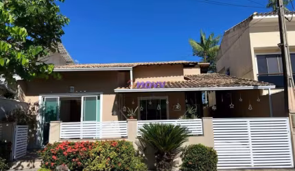 Linda casa linear em condomínio, excelente oportunidade !  !