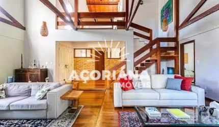 Casa na Lagoa da Conceição